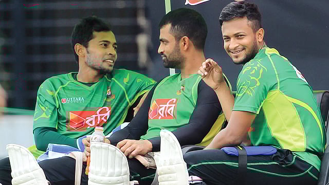 ছবিটা অনেক আগের। তবে এখনো তা একই রকম জ্বলজ্বলে