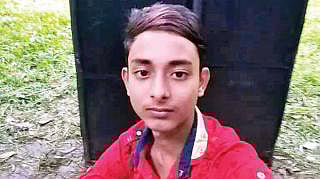 কিশোর মিলন হোসেন। ছবি: সংগৃহীত