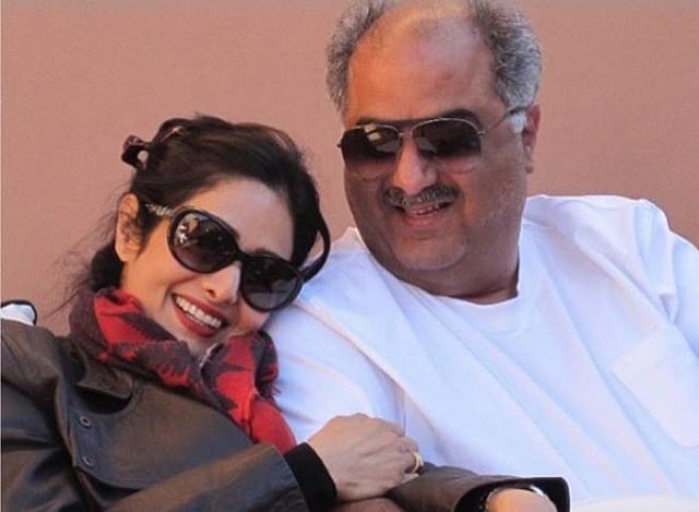 মা আর বাবার হাসিমুখের এই ছবি পোস্ট করেছেন মেয়ে জাহ্নবী কাপুর