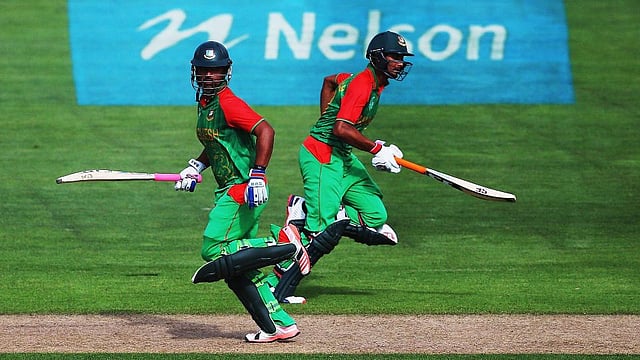 ২০১৫ বিশ্বকাপে নেলসনে তামিম ও মাহমুদউল্লাহর ১৩৯ রানের জুটিতেই স্কটল্যান্ডের বিপক্ষে ৩১৮ রান তাড়া করতে পেরেছিল বাংলাদেশ। ছবি: এএফপি