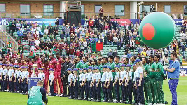 খেলা শুরুর আগে আগে