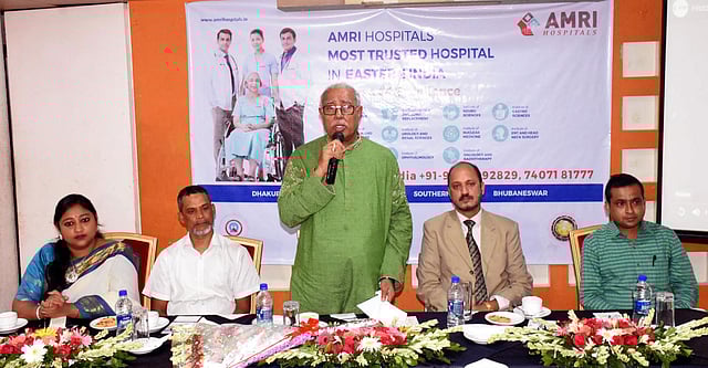 পূর্ব ভারতের হাসপাতাল এমআরআইয়ের তথ্যকেন্দ্র খোলা হয়েছে খুলনায়। এ কেন্দ্রের উদ্বোধন করেন মেয়র তালুকদার আবদুল খালেক। ছবি: প্রথম আলো