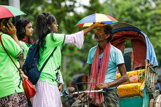 অনেক চালক প্রথমে বেশ অবাকই হয়েছেন।