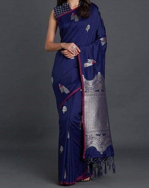 অনলাইন পেজে দেওয়া শাড়ির ছবি