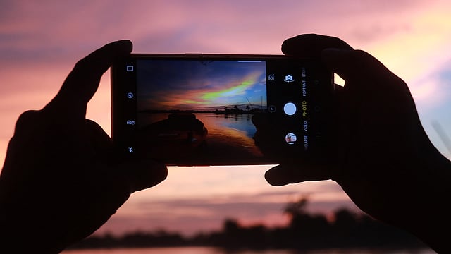প্রকৃতিজুড়ে সাঁঝের মায়া