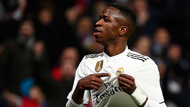 নেইমারও মুগ্ধ ভিনিসিয়ুসের খেলায়। ছবি : টুইটার