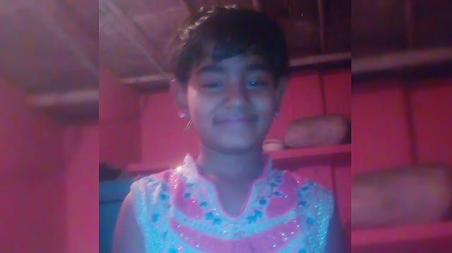 প্রাচীর ধসে নিহত স্কুলছাত্রী নীলা। ছবি: সংগৃহীত