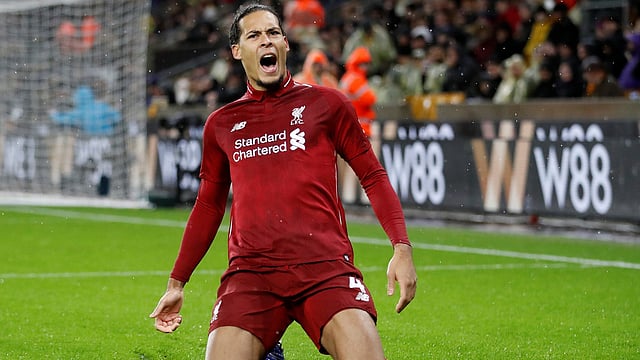 লিভারপুলের রক্ষণভাগ বদলে দিয়েছেন ফন ডাইক। ছবি : এএফপি