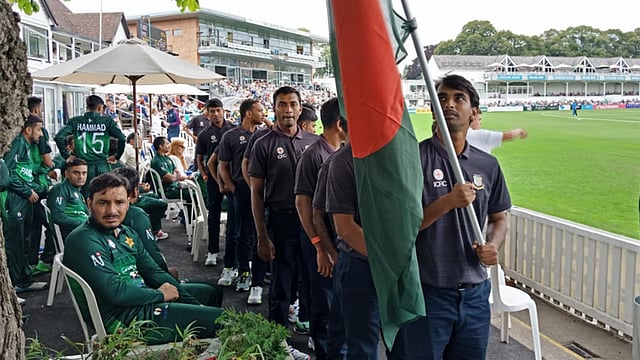 বিশ্বমঞ্চে বাংলাদেশের পতাকা ওড়ানোর দায়িত্বে আছেন তাঁরাও। ছবি: প্রথম আলো