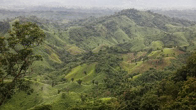কংলাক পাহাড়ের নিচে ক্ষুদ্র নৃগোষ্ঠীর আরও কয়েকটি গ্রাম আছে।