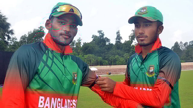 শ্রীলঙ্কার বিপক্ষে নাজমুল-আফিফরা ঘুরে দাঁড়িয়েছেন আজ। ছবি: বিসিবি