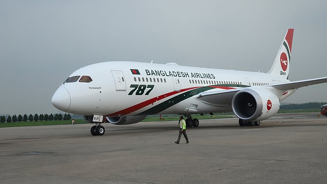 বিমান বাংলাদেশ এয়ারলাইনসের বহরে ড্রিমলাইনার বোয়িং ৭৮৭-৮ ‘গাঙচিল’। ছবি: সংগৃহীত