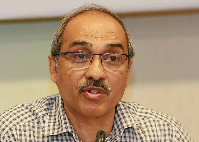 এ এইচ এম এনায়েত হোসেন