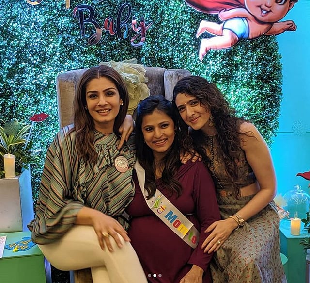 পূজার ইনস্টাগ্রাম থেকে নেওয়া পার্টির ছবি।