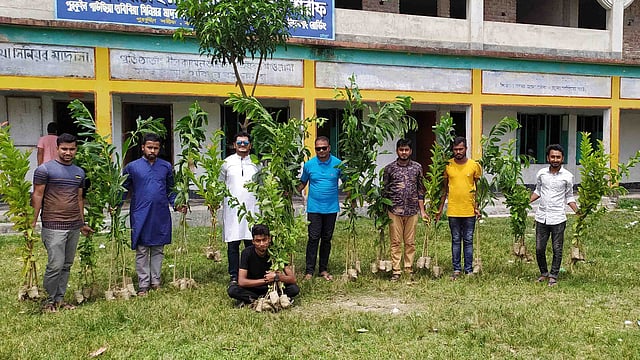 কসবা বন্ধুসভার বৃক্ষ রোপণ কর্মসূচি