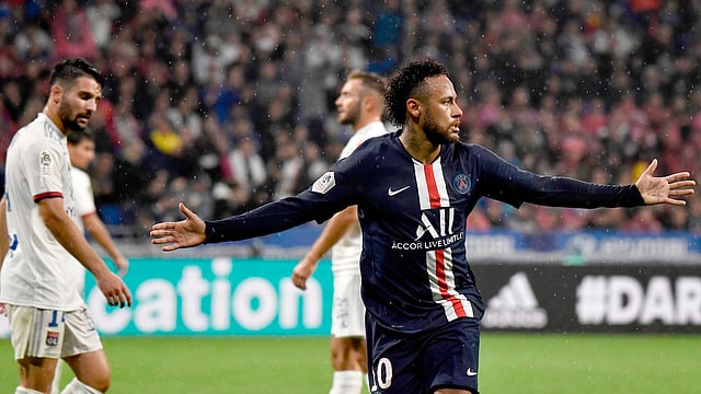 সেই নেইমারেই পার পিএসজি। ছবি : এএফপি