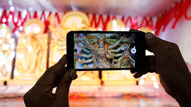 কলাবাগান পূজামণ্ডপের প্রতিমা