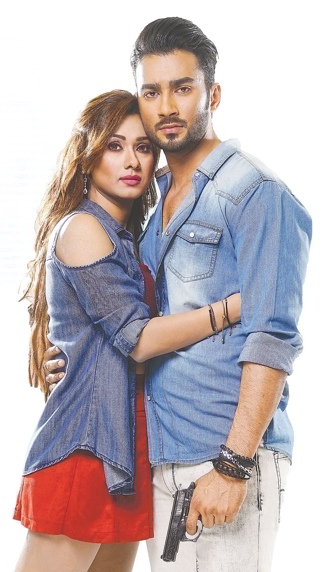 ববি ও রোশান। ছবি: সংগৃহীত