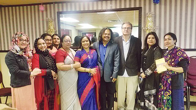 প্রকাশনা উৎসবে অতিথিদের সঙ্গে ‘কনটেমপোরারি বাংলাদেশি পোয়েট্রি’ গ্রন্থের অনুবাদক কবি হাসানআল আবদুল্লাহ