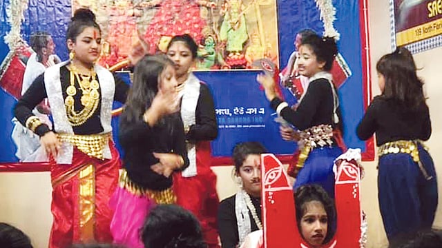 শিশু-কিশোরদের অংশগ্রহণে পরিবেশিত হয় আলেখ্যানুষ্ঠান ‘বাল্মীকি প্রতিভা’