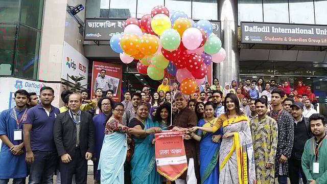 একশনএইড-প্রথম আলো বন্ধুসভা জাতীয় বিতর্ক উৎসব ২০১৯-এর উদ্বোধন। ড্যাফোডিল ইন্টারন্যাশনাল ইউনিভার্সিটি, ঢাকা, ২৬ অক্টোবর। ছবি: শুভ্র কান্তি দাশ