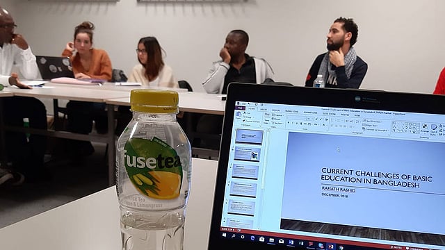 জেনেভা বিশ্ববিদ্যালয়ে মাস্টার্স ক্লাসে মিথিলা। ছবি: ফেসবুক থেকে নেওয়া