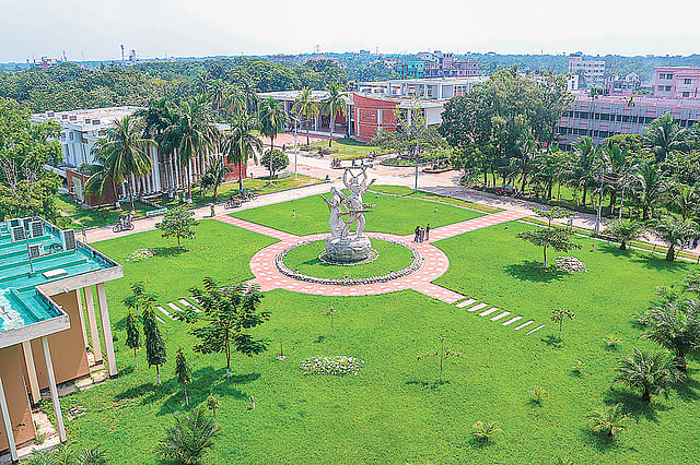 দুর্বার বাংলা, ভাস্কর: গোপাল চন্দ্র পাল