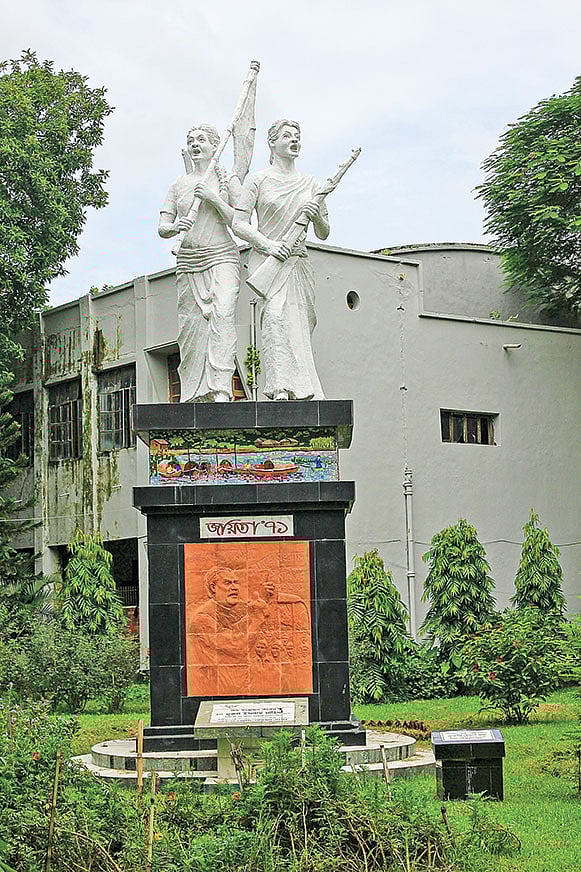 জয়িতা–৭১, ভাস্কর: এহসানুল আহ্সান খান