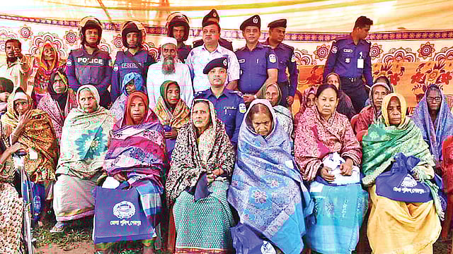 নালিতাবাড়ীর সোহাগপুরের শহীদজায়া ও নারী মুক্তিযোদ্ধারা। সম্পতি পু্লিশের একটি অনুষ্ঠানে। ফাইল ছবি