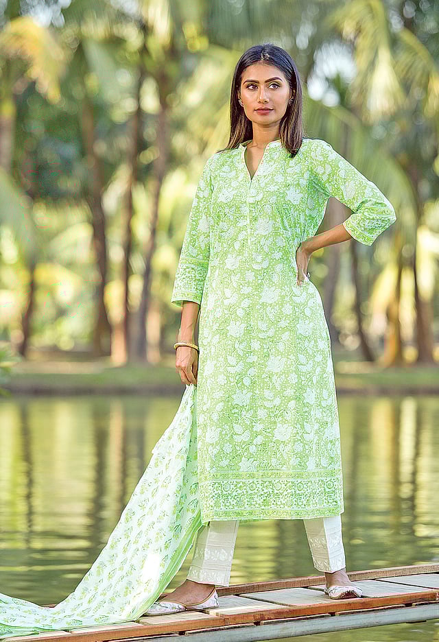 সবুজে ব্লকের নকশা