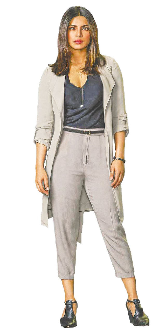 চলতি দশকেই টিভি সিরিজ কোয়ান্টিকো দিয়ে পশ্চিমা বিনোদন জগতে অভিষেক হয় বলিউডের প্রিয়াঙ্কা চোপড়ার