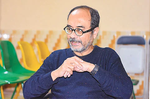 স্ট্রিং তত্ত্ববিদ হিসেবে সারা বিশ্বে পরিচিত বাঙালি বিজ্ঞানী অশোক সেন। ছবি: প্রথম আলো