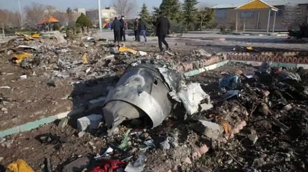 গত বুধবার ইউক্রেনের বিমানটি বিধ্বস্ত হয়ে ১৭৬ আরোহীর সবাই মারা যায়। ছবি: এএফপি