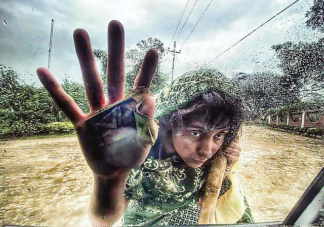 সিগনেচার নাটকে এভাবেই দেখা যাবে মেহ্জাবীন চৌধুরীকে। ছবি: সংগৃহীত