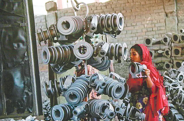 বগুড়ার হালকা প্রকৌশল শিল্পের সুনাম দেশজুড়ে