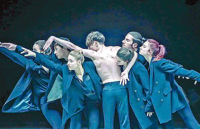 ব্ল্যাক সোয়ান গানের ভিডিওর দৃশ্য