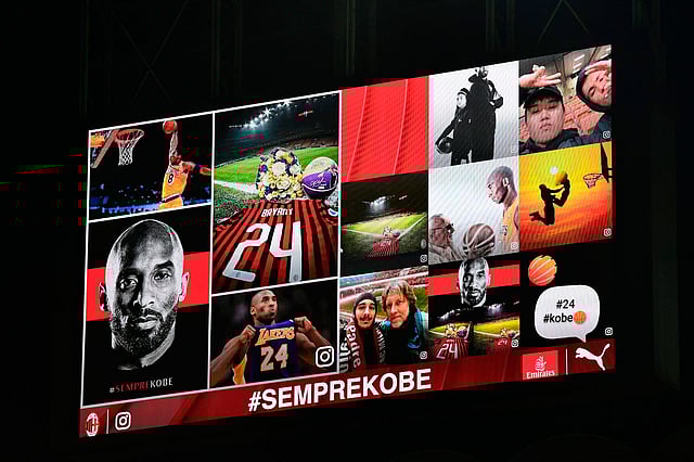 সান সিরোর বড় পর্দায় ব্রায়ান্ট-স্মরণ। ছবি: এএফপি