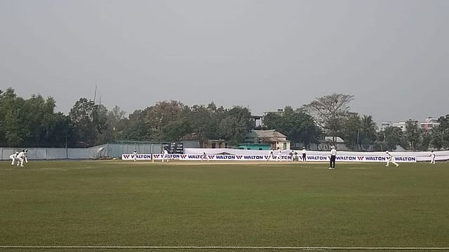 বিকেএসপিতে প্রস্তুতি ম্যাচ চলছে