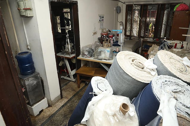 ভবনের দোতলায় ছিল বায়িং হাউস। ছবি: আবদুস সালাম