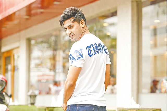 টি-শার্ট: একস্ট্যাসি