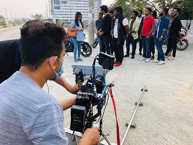 একটি নাটকের শুটিংয়ের দৃশ্যে। ছবি সংগৃহীত