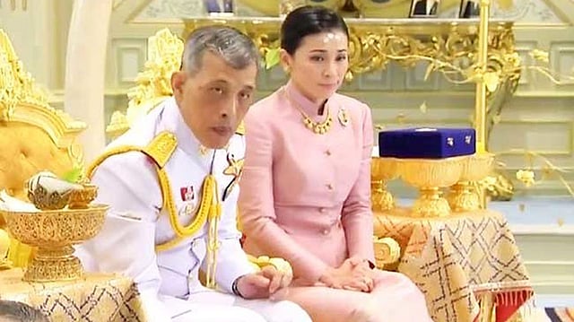 থাইল্যান্ডের রাজা মহা ভাজিরালংকর্ন ও রানী সুথিদা। ছবি: এএফপি
