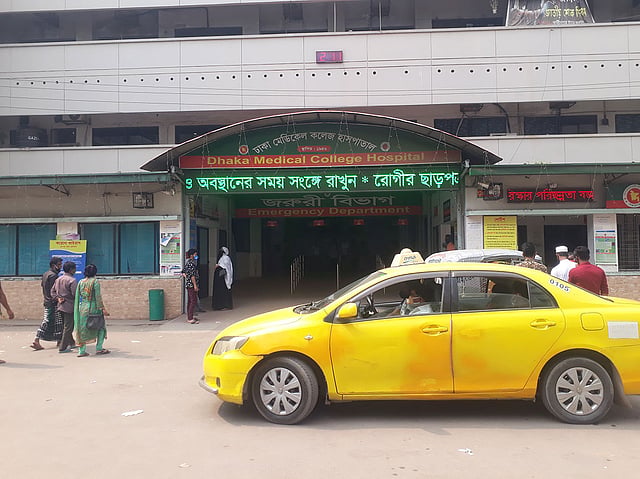 ঢাকা মেডিকেল কলেজ হাসপাতালের জরুরি বিভাগ। ছবি: আসাদুজ্জামান
