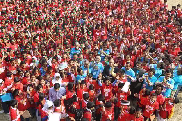 শিক্ষার্থীদের মেধা বিকাশসহ বিজ্ঞানমনস্ক জাতি গঠনের সব উদ্যোগে অধ্যাপক জামিলুর রেজা চৌধুরী ছিলেন অগ্রগামী। প্রথম আলো ফাইল ছবি