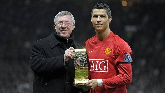 ফার্গুসনের অন্যতম প্রিয় শিষ্য ছিলেন ক্রিস্টিয়ানো রোনালদো। ফাইল ছবি