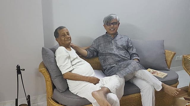দেবেশ রায় ও লেখক