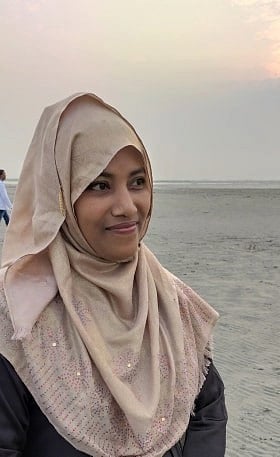 আইমান ভুইয়া নিজে বাসায় সেমাই বানিয়ে বিক্রি করেন। ছবি: সংগৃহীত