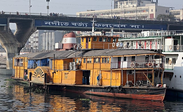 প্যাডেল স্টীমার, `লেপচা`, ছবির উৎসঃ চিত্র ও ভিডিও হোস্টিং পরিষেবা ওয়েবসাইট ফ্লিকর.কম, আলোকচিত্রীঃ বব এভারি