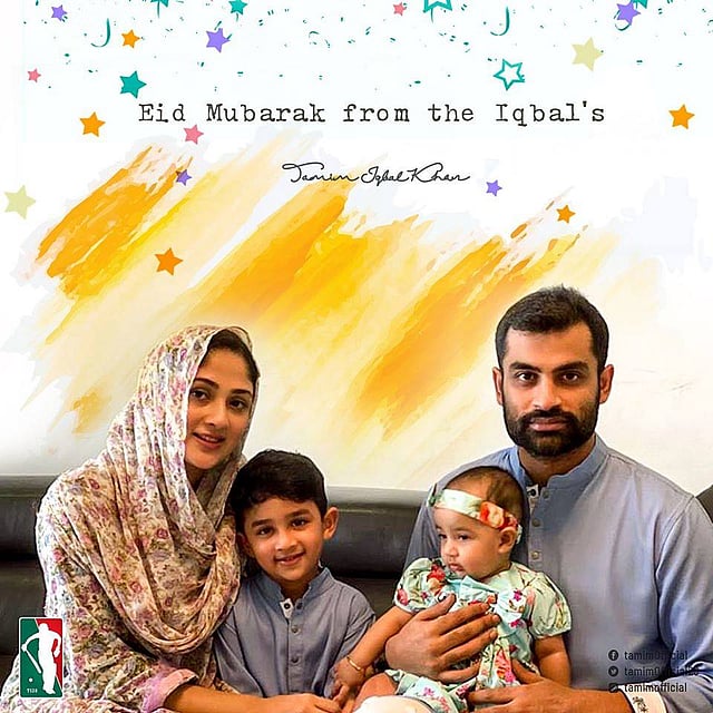 ঈদের শুভেচ্ছা জানিয়ে আজ এ ছবিটি পোস করেছেন ওয়ানডে অধিনায়ক তামিম ইকবাল। নিজের ফেসবুক পেজে তিনি লিখেছেন, ‘আপনি এবং আপনার পরিবারকে ঈদ মোবারক। ঘরে থাকুন এবং নিরাপদ থাকুন।’ ছবি: তামিম ইকবালের ফেসবুক পেজ