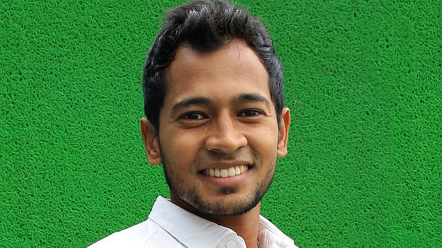 আন্তর্জাতিক ক্যারিয়ারের ১৫ বছর পূর্তিতে বিশেষ ঘোষণা দিয়েছেন মুশফিক। ছবি: ফেসবুক